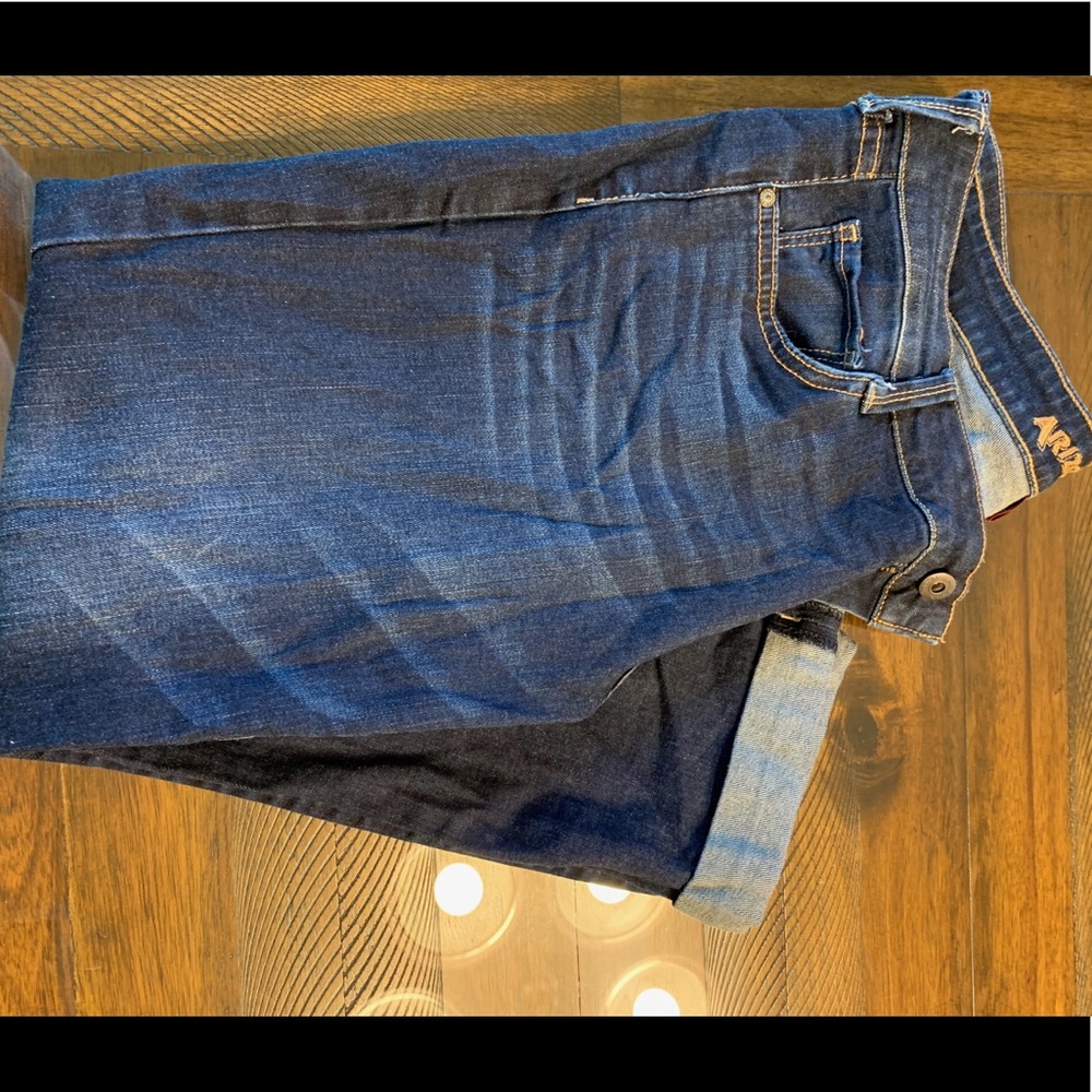 Dark wash Arizona crop jeans